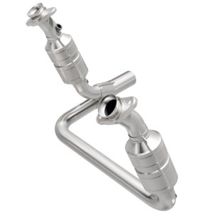 Dodge Durango Catalytic Converter - Magnaflow - Direct-Fit - 2004