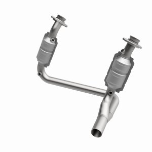 Dodge Durango Catalytic Converter - Magnaflow - Direct-Fit - 2004