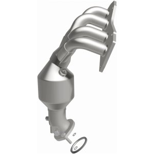 Toyota Camry Catalytic Converter - Magnaflow - Direct Fit - `10-`11