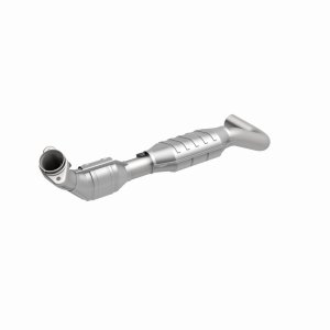 Lincoln Navigator Catalytic Converter - Magnaflow - OEM Grade Direct-Fit, Federal/EPA Compliant, 409 Stainless Steel - `03-`04
