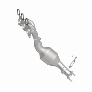 BMW X3 Catalytic Converter - Rear Manifold - Magnaflow - OEM Grade, Direct-Fit - `07-`10