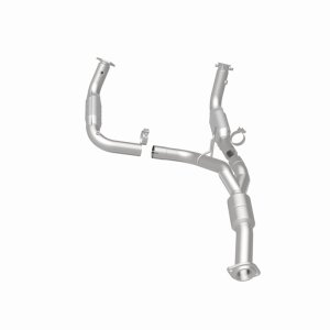 Chevrolet Silverado 2500 Catalytic Converter - Magnaflow - Direct-Fit - `11-`19