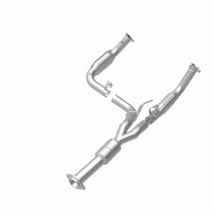 GMC 2500HD Catalytic Converter - Magnaflow - Direct-Fit - `11-`19