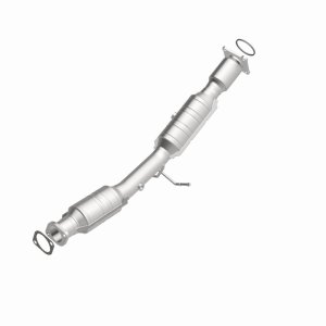 Volvo V50 Catalytic Converter - Magnaflow - OEM Grade Direct-Fit, Federal/EPA Compliant, Stainless Steel - `05-`10