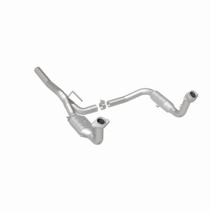 Dodge Nitro Catalytic Converter - Magnaflow - OEM Grade Direct-Fit - `07-`11
