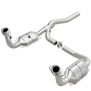 Dodge Nitro Catalytic Converter - Magnaflow - OEM Grade Direct-Fit - `07-`11