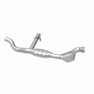 Ford Expedition Catalytic Converter - Magnaflow - Direct Fit - `01-`02