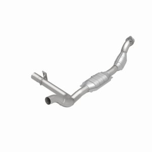 Ford Expedition Catalytic Converter - Magnaflow - Direct Fit - `01-`02