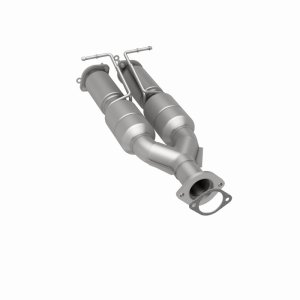 Volvo XC90 Catalytic Converter - Magnaflow - OEM Grade Direct-Fit - `05-`11
