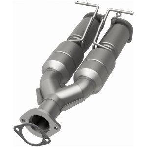 Volvo XC90 Catalytic Converter - Magnaflow - OEM Grade Direct-Fit - `05-`11