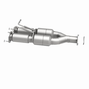 Volvo XC90 Catalytic Converter - Magnaflow - OEM Grade Direct-Fit - `05-`11