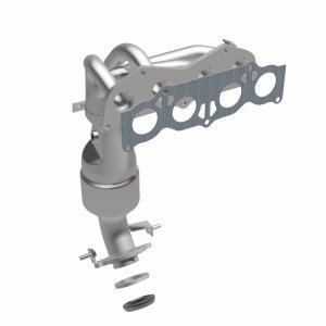 Toyota Highlander Catalytic Converter - Magnaflow - OEM Grade Direct-Fit - `04-`07