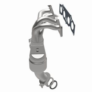Toyota Highlander Catalytic Converter - Magnaflow - OEM Grade Direct-Fit - `04-`07