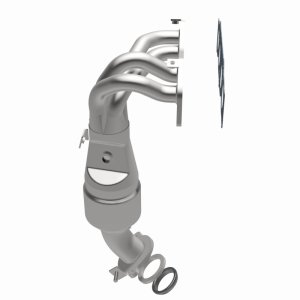 Toyota Highlander Catalytic Converter - Magnaflow - OEM Grade Direct-Fit - `04-`07