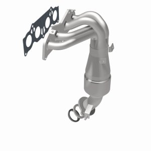 Toyota Highlander Catalytic Converter - Magnaflow - OEM Grade Direct-Fit - `04-`07