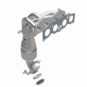 Toyota Highlander Catalytic Converter - Magnaflow - OEM Grade Direct-Fit - `04-`07