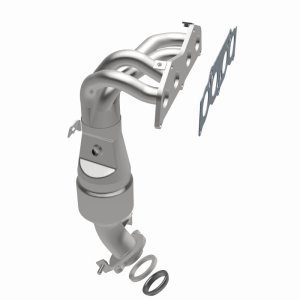 Toyota Highlander Catalytic Converter - Magnaflow - OEM Grade Direct-Fit - `04-`07