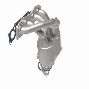 Toyota Highlander Catalytic Converter - Magnaflow - OEM Grade Direct-Fit - `01-`04