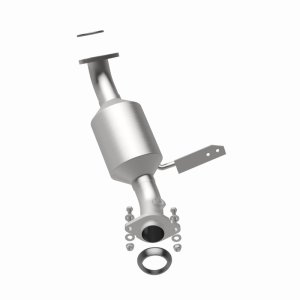 Cadillac CTS Catalytic Converter - Driver Side - Magnaflow - OEM Grade Direct-Fit - `03-`04