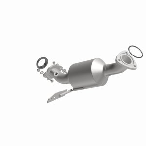 Cadillac CTS Catalytic Converter - Driver Side - Magnaflow - OEM Grade Direct-Fit - `03-`04