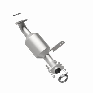 Cadillac CTS Catalytic Converter - Driver Side - Magnaflow - OEM Grade Direct-Fit - `03-`04