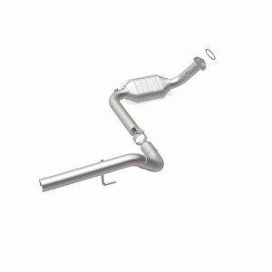 Cadillac Escalade Catalytic Converter - Driver Side - Magnaflow - Direct-Fit - `02-`06