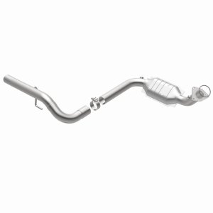 GMC Yukon Catalytic Converter - Driver Side - Magnaflow - Direct-Fit - `01-`06
