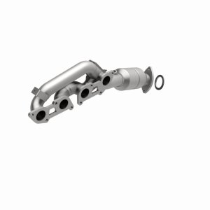 Lexus IS F Manifold Catalytic Converter - Passenger Side - Magnaflow - OEM Grade Direct-Fit, EPA/Federal Compliant, Integrated Exhaust Manifold, Stainless Steel - `08-`14