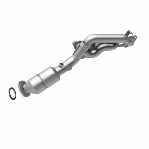 Lexus IS F Manifold Catalytic Converter - Passenger Side - Magnaflow - OEM Grade Direct-Fit, EPA/Federal Compliant, Integrated Exhaust Manifold, Stainless Steel - `08-`14