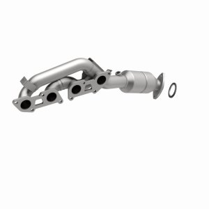 Lexus IS F Manifold Catalytic Converter - Passenger Side - Magnaflow - OEM Grade Direct-Fit, EPA/Federal Compliant, Integrated Exhaust Manifold, Stainless Steel - `08-`14