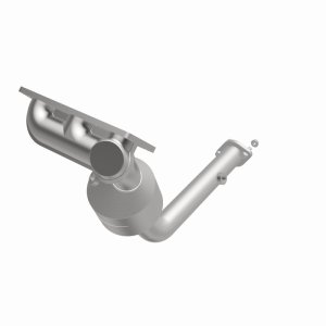 Land Rover Freelander Manifold Catalytic Converter - Magnaflow - OEM Grade Federal/EPA Compliant Direct-Fit Manifold - `02-`05