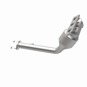 Land Rover Freelander Manifold Catalytic Converter - Magnaflow - OEM Grade Federal/EPA Compliant Direct-Fit Manifold - `02-`05