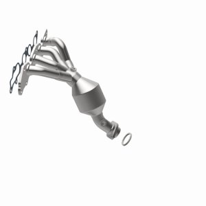 Mazda 6 Catalytic Converter - Magnaflow - Direct Fit - `06-`08