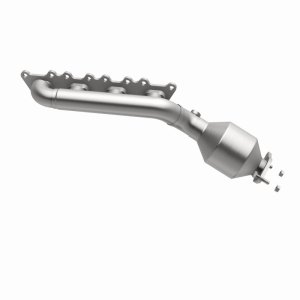 Kia Borrego Catalytic Converter - Driver Side - Magnaflow - Direct Fit - 2009
