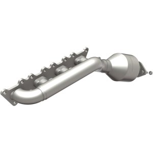 Kia Borrego Catalytic Converter - Driver Side - Magnaflow - Direct Fit - 2009