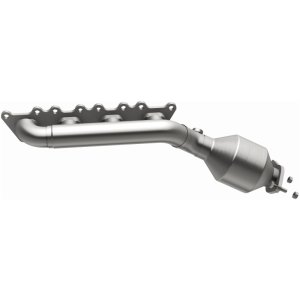 Kia Borrego Catalytic Converter - Driver Side - Magnaflow - Direct Fit - 2009