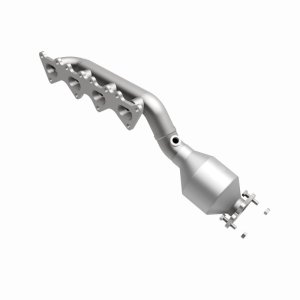 Kia Borrego Catalytic Converter - Passenger Side - Magnaflow - Direct-Fit - 2009