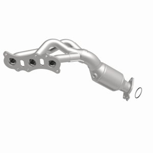Toyota 4Runner Catalytic Converter - Magnaflow - Direct-Fit - `03-`04