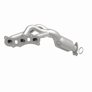 Toyota 4Runner Catalytic Converter - Magnaflow - Direct-Fit - `03-`04