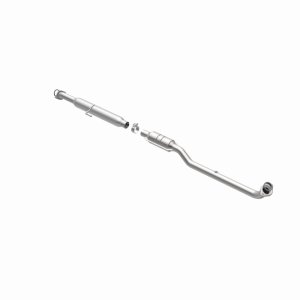 Toyota Avalon Direct-Fit Catalytic Converter - Underbody - Magnaflow - OEM Grade - `13-`17