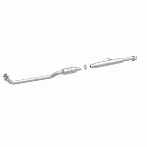 Toyota Camry Direct-Fit Catalytic Converter - Underbody - Magnaflow - OEM Grade - `12-`17