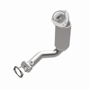 Chevrolet Equinox Performance Exhaust - Underbody - Magnaflow - OEM Grade Direct-Fit Catalytic Converter - `08-`09