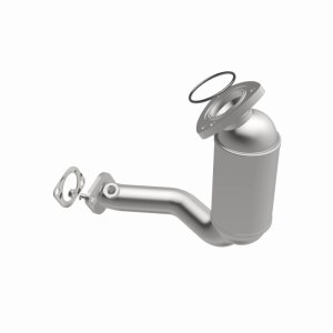 Chevrolet Equinox Performance Exhaust - Underbody - Magnaflow - OEM Grade Direct-Fit Catalytic Converter - `08-`09