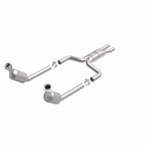Ford Thunderbird Catalytic Converter - Underbody - Magnaflow - Direct-Fit OEM Grade - `03-`04