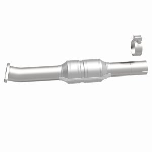 Toyota Venza Catalytic Converter - Underbody - Magnaflow - OEM Grade Direct-Fit - `09-`15
