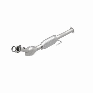 Ford Ranger Catalytic Converter - Magnaflow - OEM Grade Direct-Fit - `07-`11