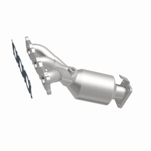 Volvo XC90 Catalytic Converter - Magnaflow - OEM Grade Direct-Fit Manifold - `07-`10