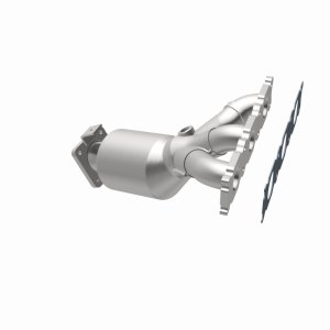 Volvo XC90 Catalytic Converter - Magnaflow - OEM Grade Direct-Fit Manifold - `07-`10