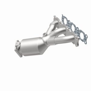 Volvo XC90 Catalytic Converter - Magnaflow - OEM Grade Manifold - `07-`10