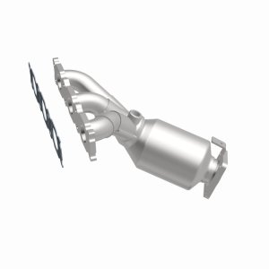 Volvo XC90 Catalytic Converter - Magnaflow - OEM Grade Manifold - `07-`10